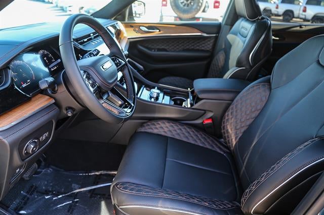 2026 Jeep Grand Cherokee GRAND CHEROKEE L SUMMIT 4X4