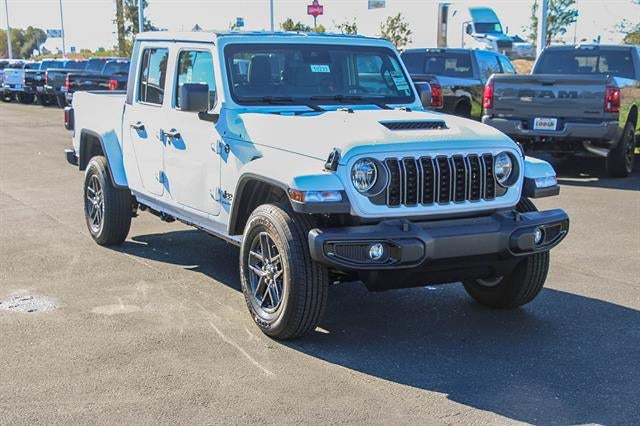 2025 Jeep Gladiator GLADIATOR SPORT S 4X4