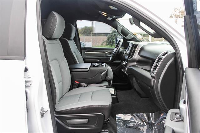 2023 RAM 1500 Big Horn Quad Cab 4x2 6'4' Box