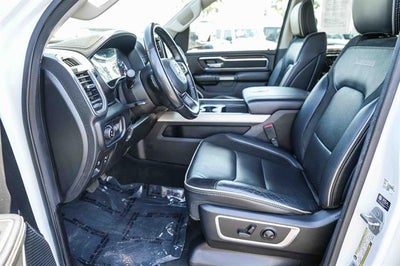 2022 RAM 1500 Laramie Crew Cab 4x2 5'7' Box