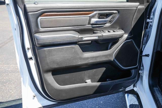 2022 RAM 1500 Laramie Crew Cab 4x2 5'7' Box