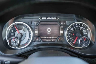 2022 RAM 1500 Laramie Crew Cab 4x2 5'7' Box