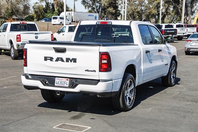 2025 RAM 1500 Tradesman Crew Cab 4x4 5'7' Box