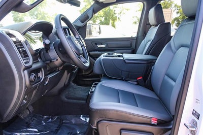 2025 RAM 1500 Tradesman Quad Cab 4x2 6'4' Box