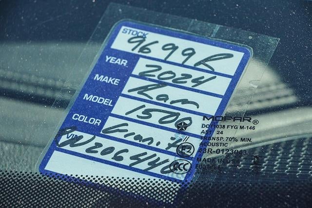 2024 RAM 1500 Laramie Crew Cab 4x4 5'7' Box