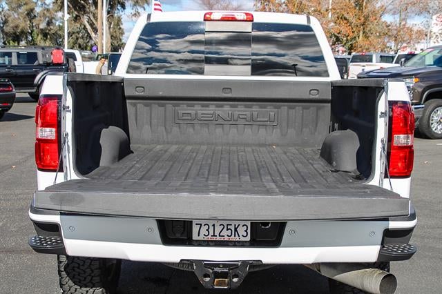 2015 GMC Sierra 2500HD Denali