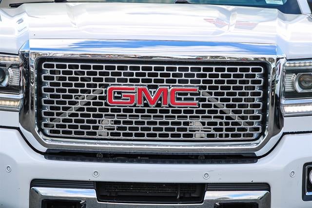 2015 GMC Sierra 2500HD Denali