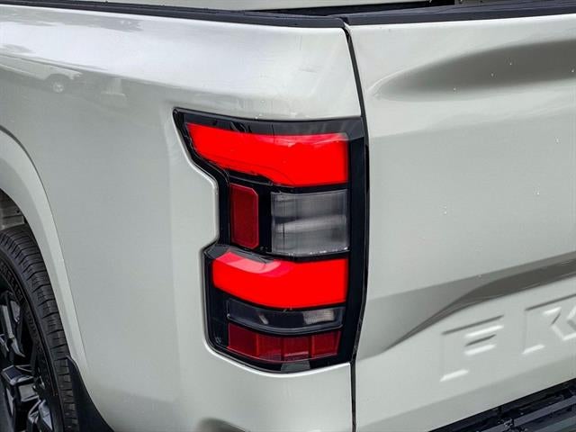 2023 Nissan Frontier Crew Cab SV 4x2