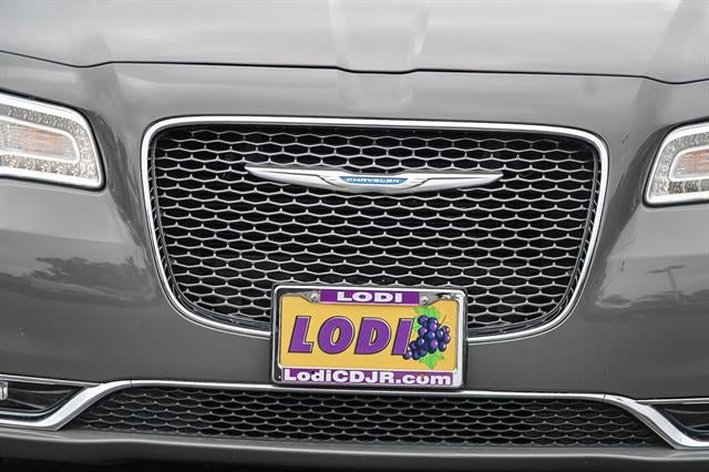 2018 Chrysler 300 Limited AWD