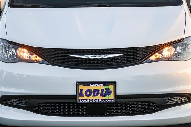 2026 Chrysler Voyager VOYAGER LX