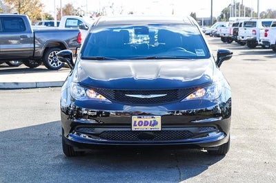 2026 Chrysler Voyager VOYAGER LX