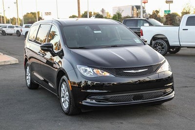 2026 Chrysler Voyager VOYAGER LX