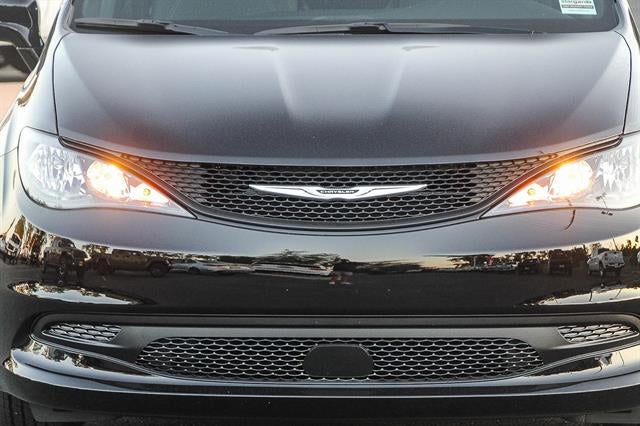 2026 Chrysler Voyager VOYAGER LX