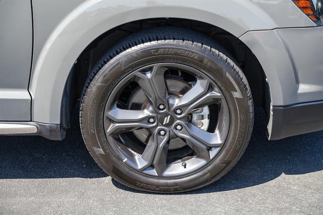 2020 Dodge Journey Crossroad