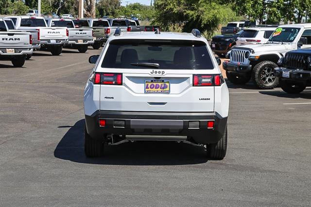 2026 Jeep Cherokee CHEROKEE LAREDO 4X4