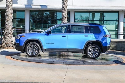 2026 Jeep Cherokee CHEROKEE LAREDO 4X4