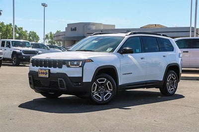 2026 Jeep Cherokee CHEROKEE LAREDO 4X4