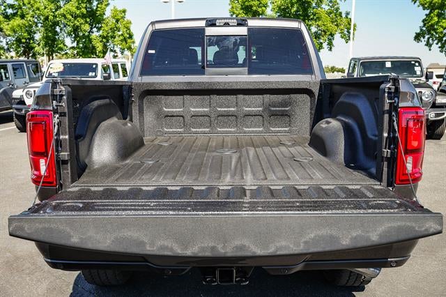 2026 RAM Ram 3500 RAM 3500 LARAMIE MEGA CAB 4X4 6'4' BOX