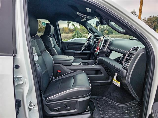 2026 RAM Ram 3500 RAM 3500 LIMITED MEGA CAB 4X4 6'4' BOX