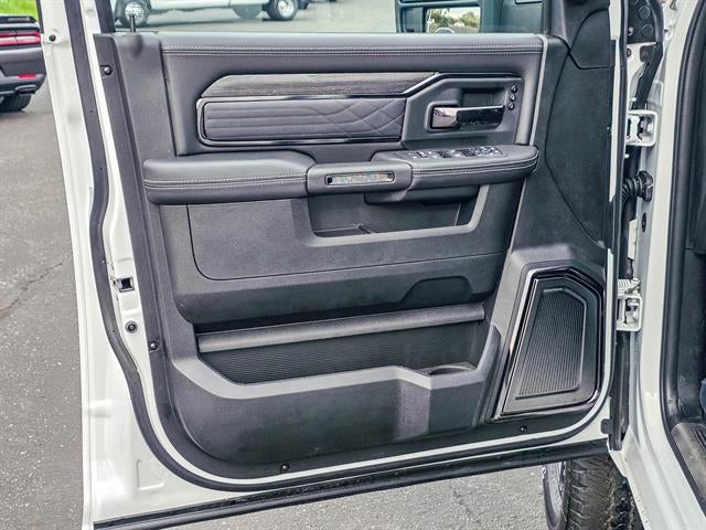 2026 RAM Ram 3500 RAM 3500 LIMITED MEGA CAB 4X4 6'4' BOX