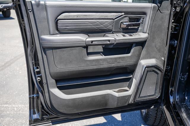 2026 RAM Ram 3500 RAM 3500 LIMITED MEGA CAB 4X4 6'4' BOX