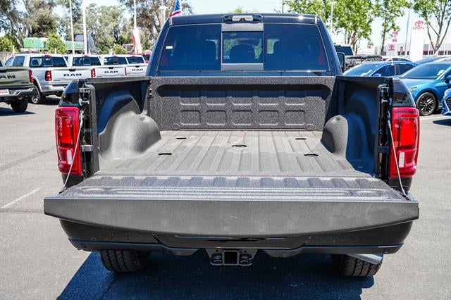 2026 RAM Ram 3500 RAM 3500 LIMITED MEGA CAB 4X4 6'4' BOX