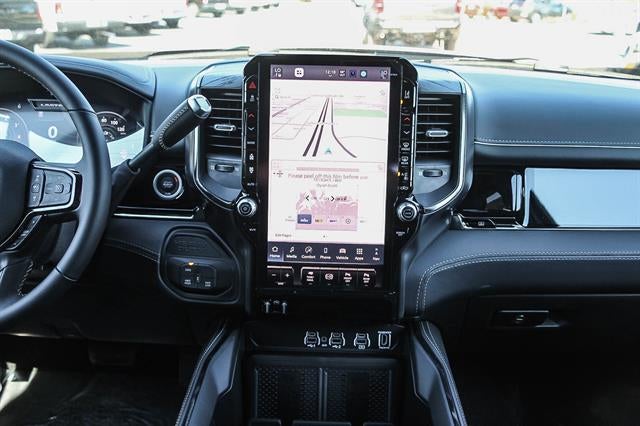 2026 RAM Ram 3500 RAM 3500 LIMITED CREW CAB 4X4 8' BOX