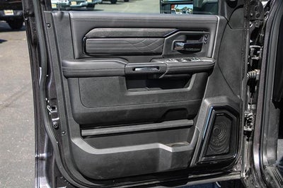 2026 RAM Ram 3500 RAM 3500 LIMITED CREW CAB 4X4 8' BOX