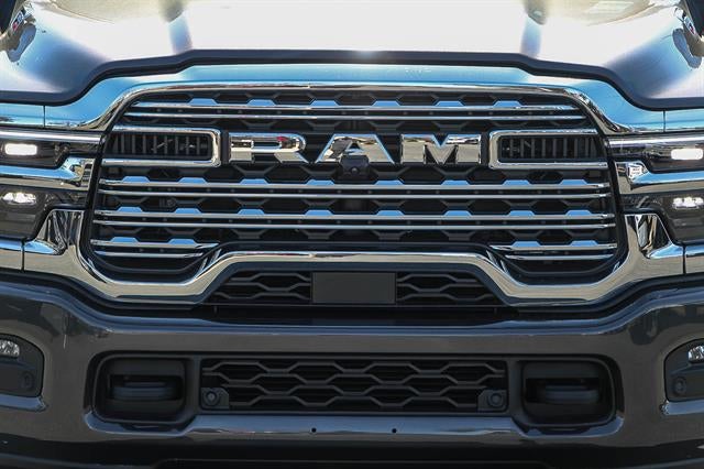 2026 RAM Ram 3500 RAM 3500 LIMITED CREW CAB 4X4 8' BOX
