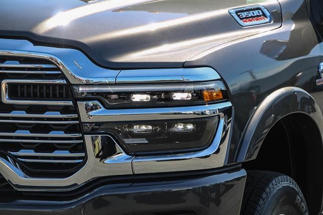 2026 RAM Ram 3500 RAM 3500 LIMITED CREW CAB 4X4 8' BOX