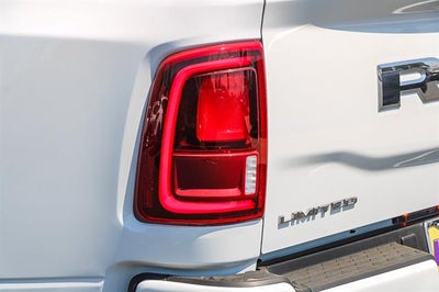 2025 RAM Ram 3500 RAM 3500 LIMITED CREW CAB 4X4 8' BOX