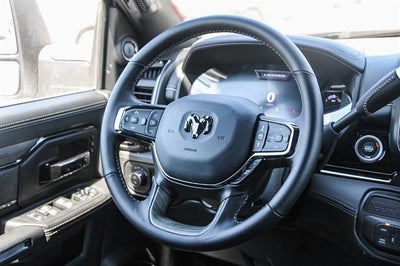 2025 RAM Ram 3500 RAM 3500 LIMITED CREW CAB 4X4 8' BOX