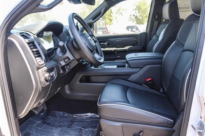 2025 RAM Ram 3500 RAM 3500 LIMITED CREW CAB 4X4 8' BOX