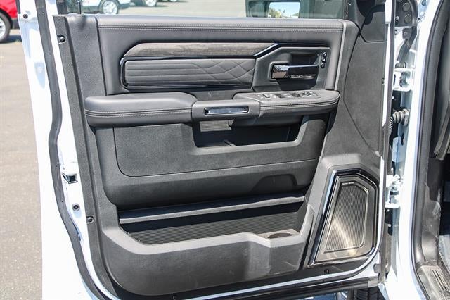 2025 RAM Ram 3500 RAM 3500 LIMITED CREW CAB 4X4 8' BOX