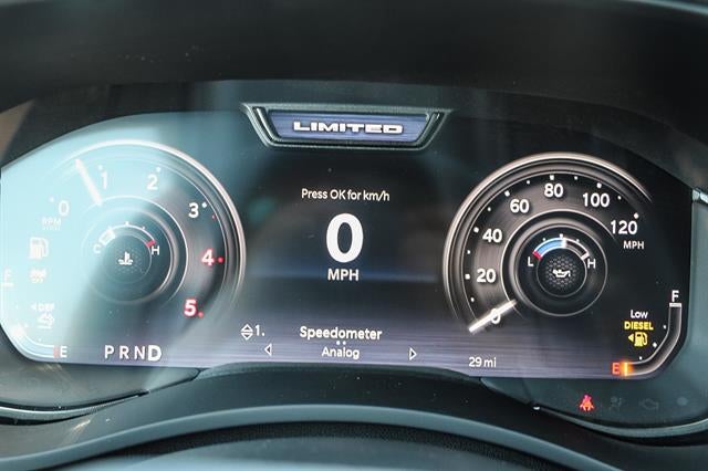 2025 RAM Ram 3500 RAM 3500 LIMITED CREW CAB 4X4 8' BOX