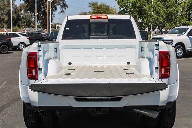 2025 RAM Ram 3500 RAM 3500 LIMITED CREW CAB 4X4 8' BOX