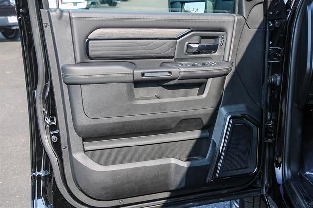 2026 RAM Ram 3500 RAM 3500 LIMITED CREW CAB 4X4 8' BOX