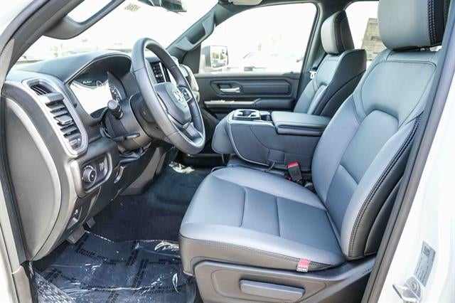2026 RAM Ram 1500 RAM 1500 TRADESMAN CREW CAB 4X2 5'7' BOX