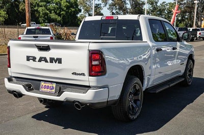 2026 RAM Ram 1500 RAM 1500 EXPRESS CREW CAB 4X4 5'7' BOX