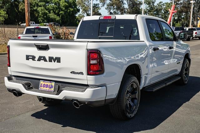 2026 RAM Ram 1500 RAM 1500 EXPRESS CREW CAB 4X4 5'7' BOX