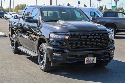 2026 RAM Ram 1500 RAM 1500 EXPRESS CREW CAB 4X4 5'7' BOX