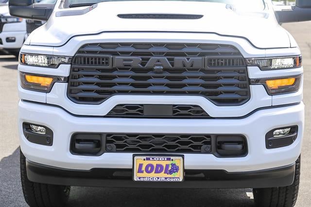 2026 RAM Ram 2500 RAM 2500 BLACK EXPRESS CREW CAB 4X4 6'4' BOX