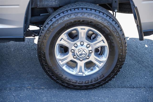 2022 RAM 2500 Tradesman Crew Cab 4x4 6'4' Box