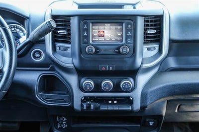 2022 RAM 2500 Tradesman Crew Cab 4x4 6'4' Box