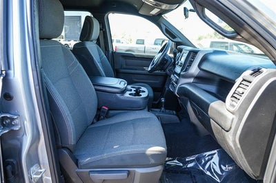 2022 RAM 2500 Tradesman Crew Cab 4x4 6'4' Box