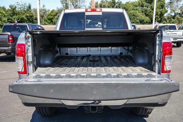 2022 RAM 2500 Tradesman Crew Cab 4x4 6'4' Box