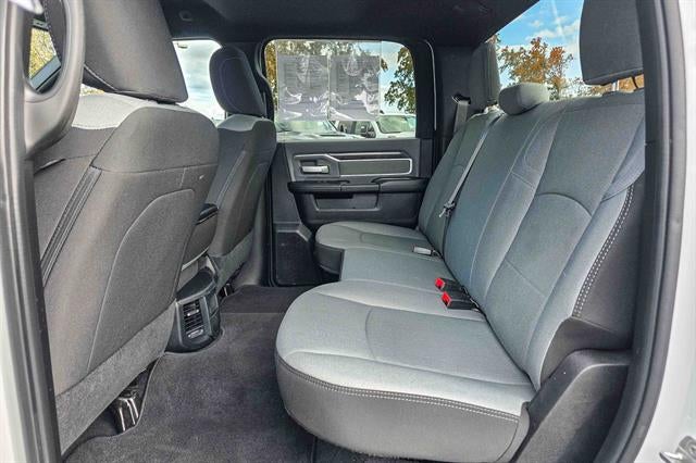 2022 RAM 2500 Big Horn Crew Cab 4x4 6'4' Box