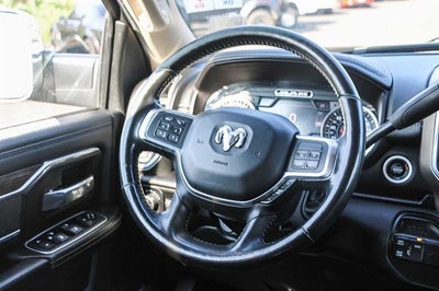 2020 RAM 2500 Laramie Crew Cab 4X4 6'4' Box