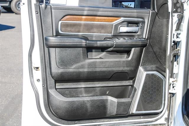 2023 RAM 2500 Laramie Crew Cab 4x4 6'4' Box