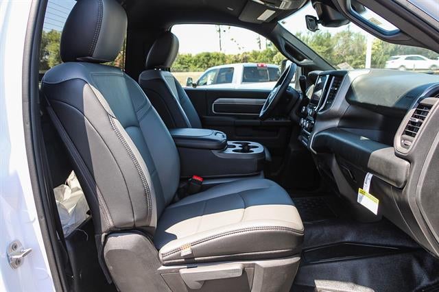 2025 RAM Ram 5500 Chassis Cab RAM 5500 TRADESMAN CHASSIS REGULAR CAB 4X4 120' CA